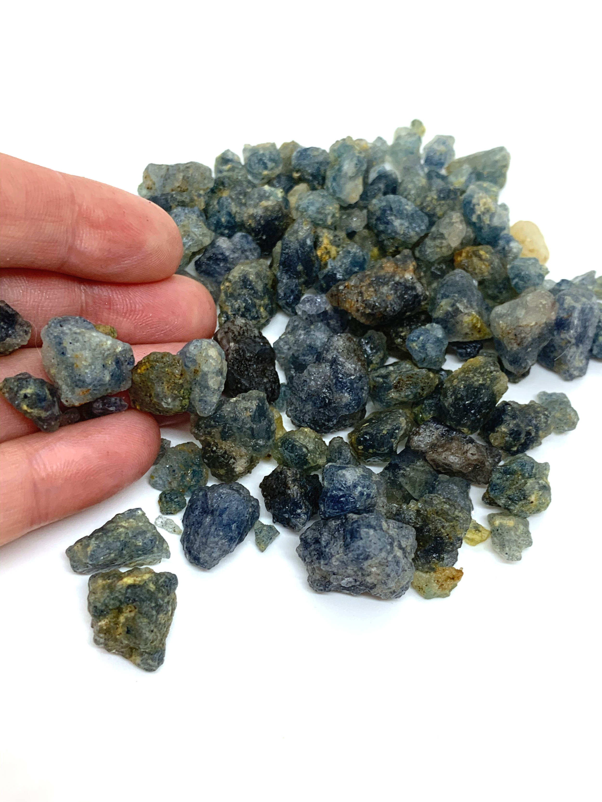 Lazulit Quarz - blau • 100 g • kleine Rohsteine/Kristalle