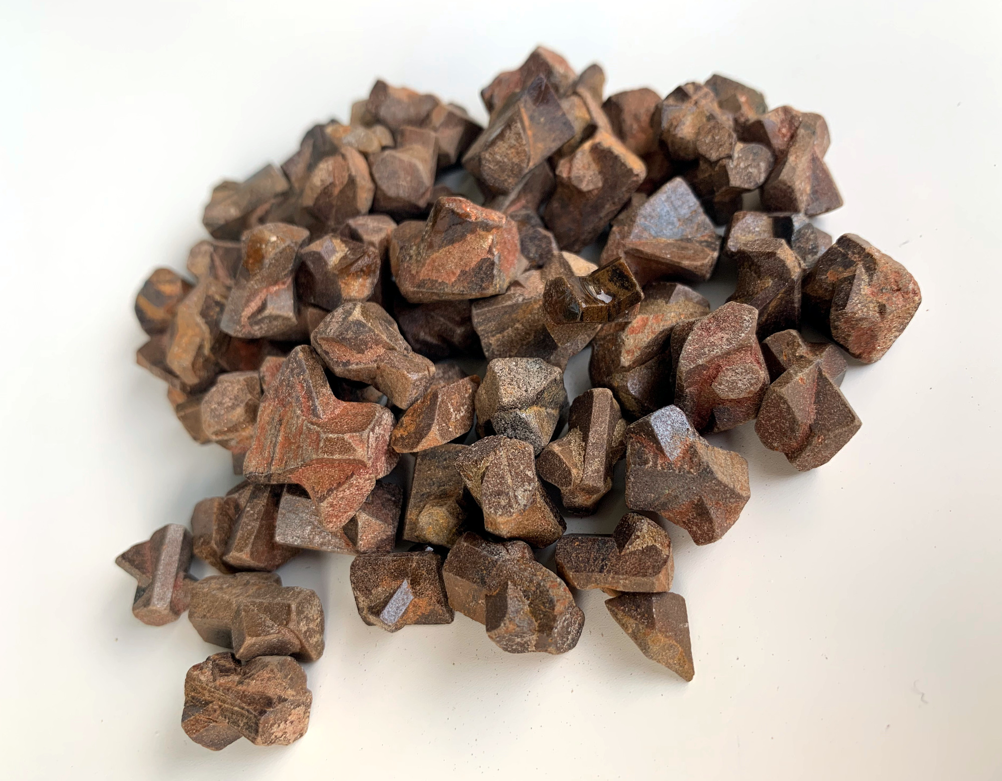 Staurolit (Staurolith) • 100 g • kleine Rohsteine, Zwillinge